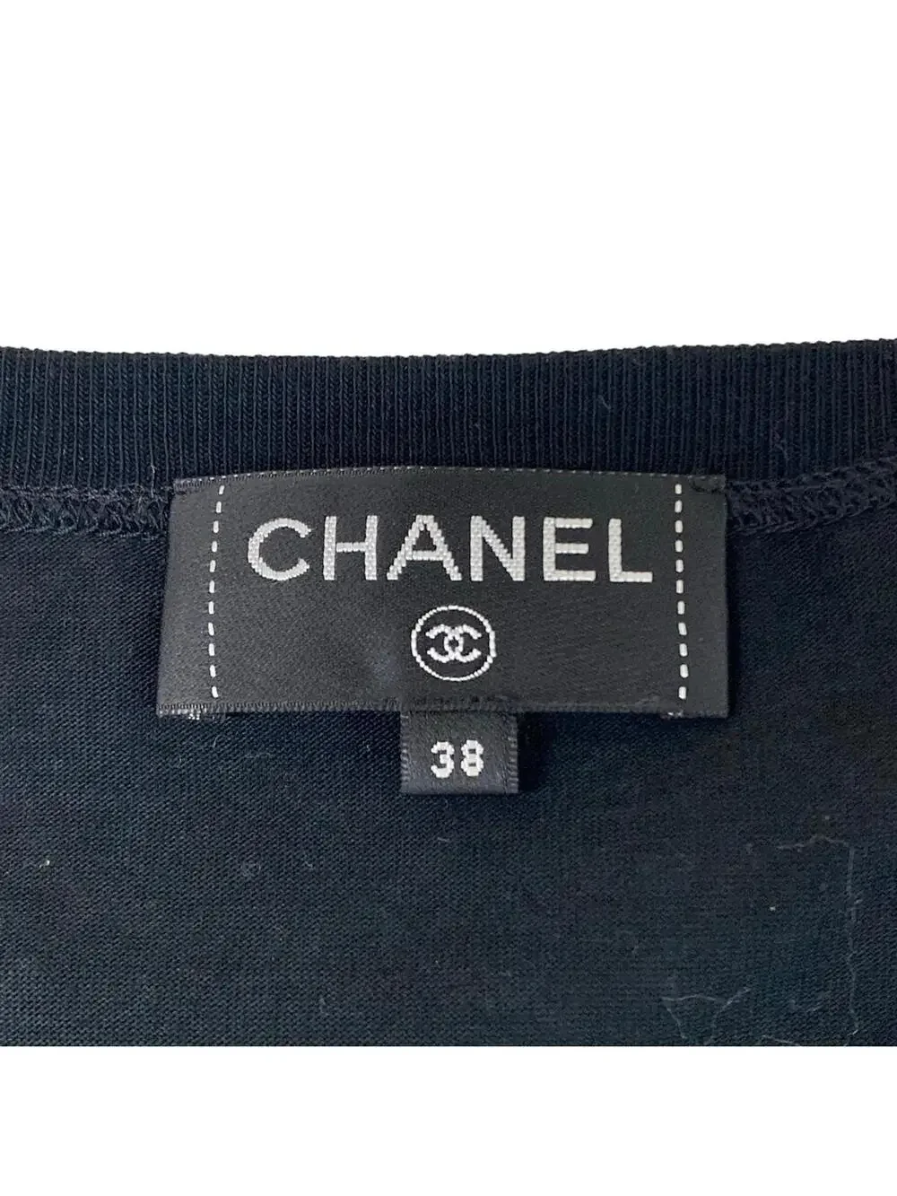 CHANEL elevate your